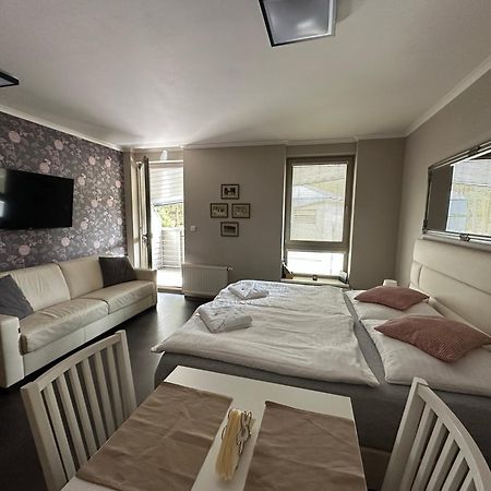 Harrachov Resident Apartments "Terrace & Chill" - High Speed Wifi, Smart Tv, Netflix, Disney Plus Buitenkant foto