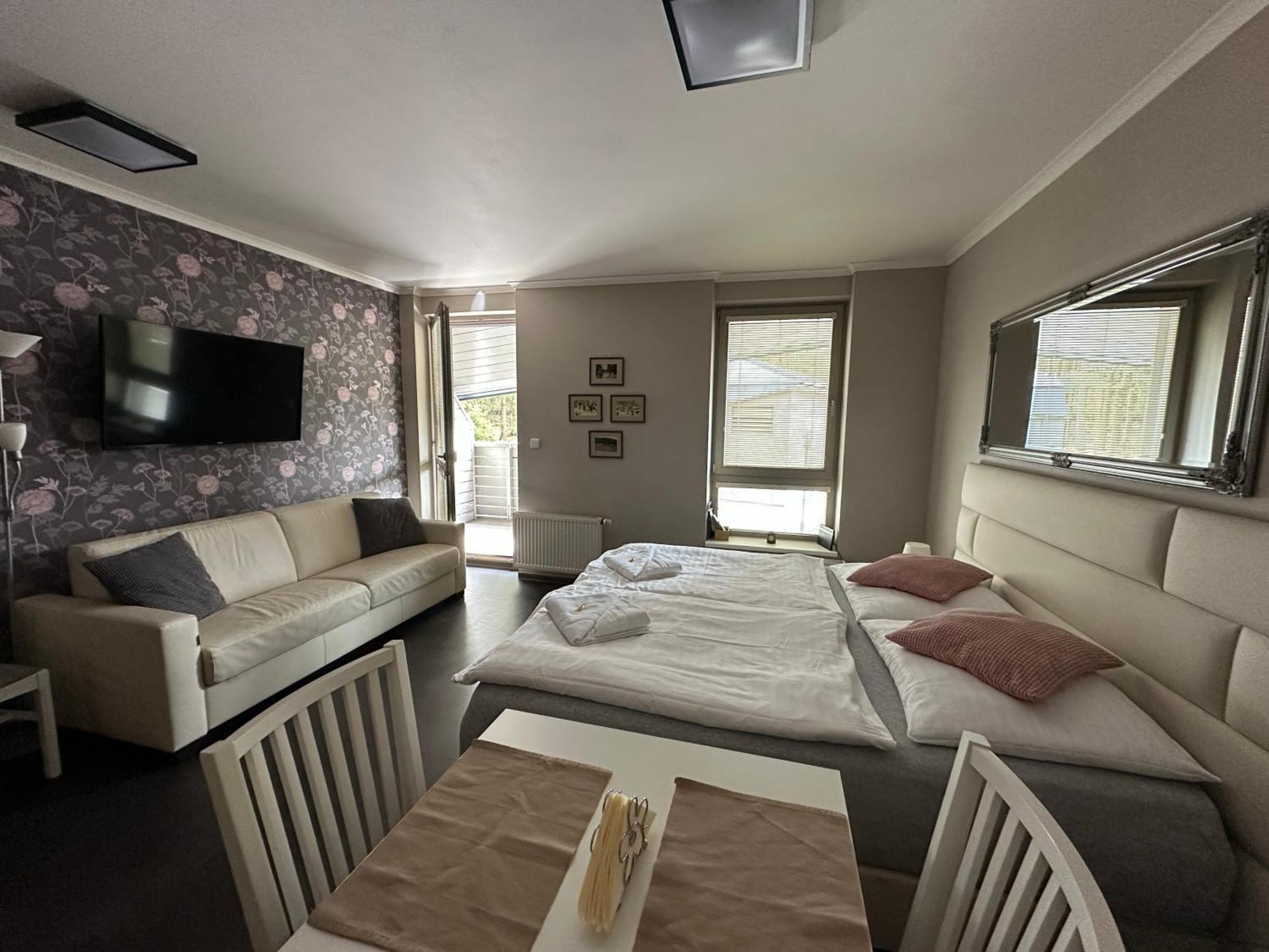Harrachov Resident Apartments "Terrace & Chill" - High Speed Wifi, Smart Tv, Netflix, Disney Plus Buitenkant foto