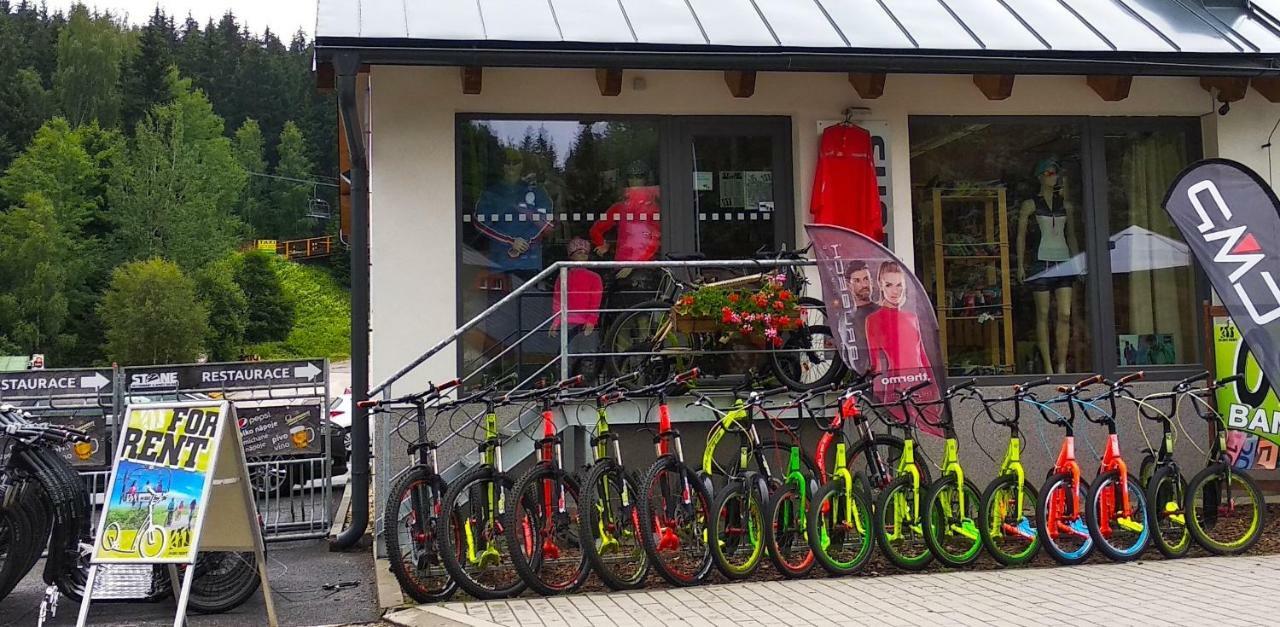 Harrachov Resident Apartments "Terrace & Chill" - High Speed Wifi, Smart Tv, Netflix, Disney Plus Buitenkant foto
